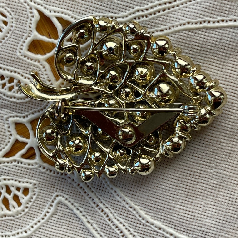 Beautiful vintage sparkly aurora borealis brooch with adjustable pin back - Picture 3 of 9